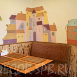 Декоративное панно Объемные домики в кафе
